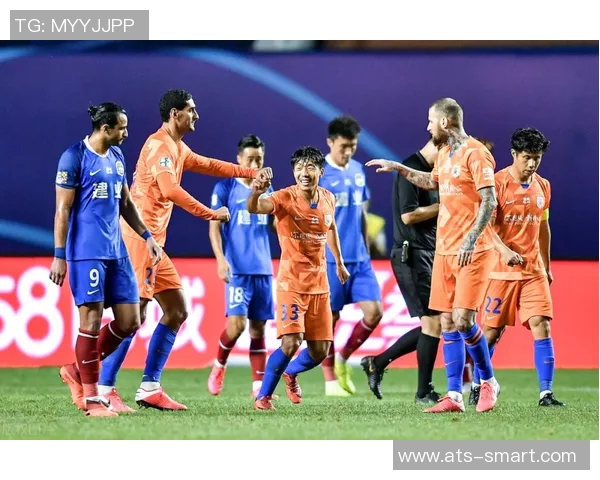 恒大与富力激战72分钟精彩回顾双方球员拼搏精神令人赞叹